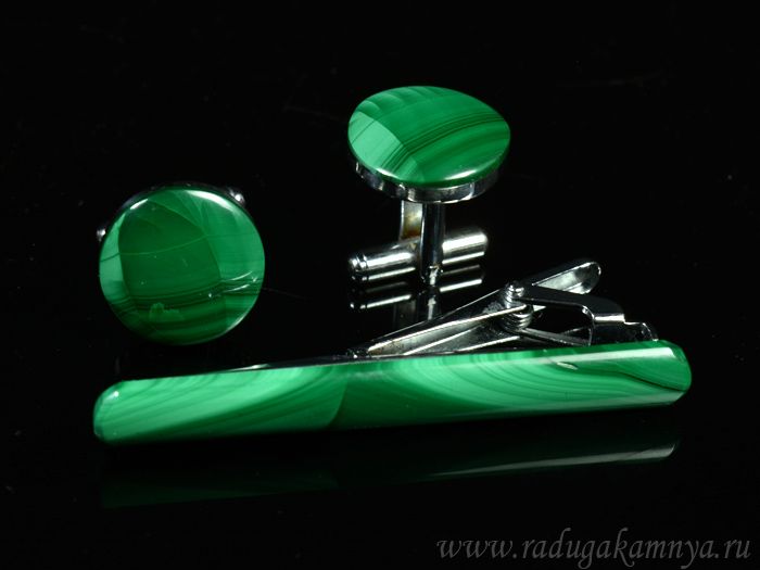 Cufflinks and tie clip made of malachite, 17*17mm, 61*8mm