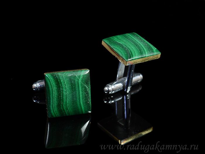 Cufflinks made of malachite, 15*15mm.