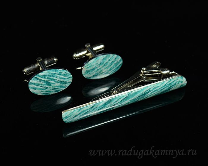 Cufflinks and tie clip made of amazonite, 19*13mm, 61*6mm.