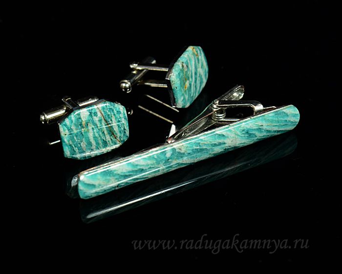 Cufflinks and tie clip made of amazonite, 17*13mm, 64*8mm.