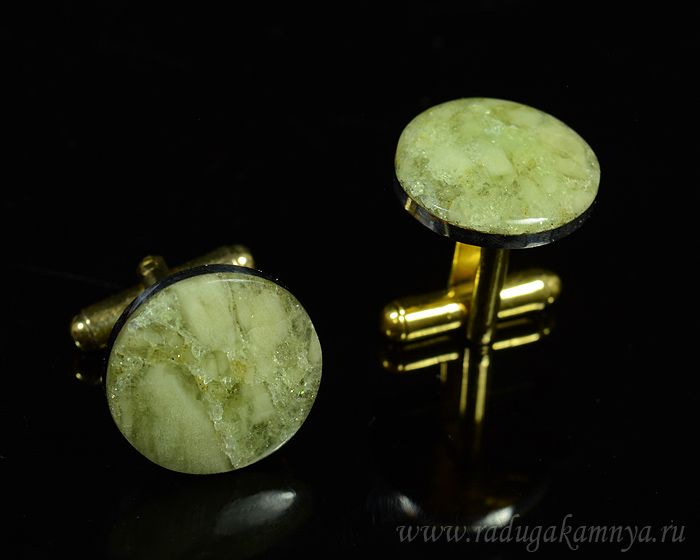 Cufflinks made of apatite, 17*17mm